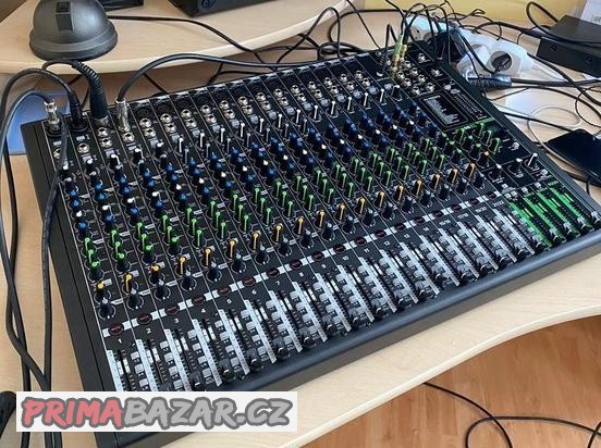 Mixážní pult Mackie FX22