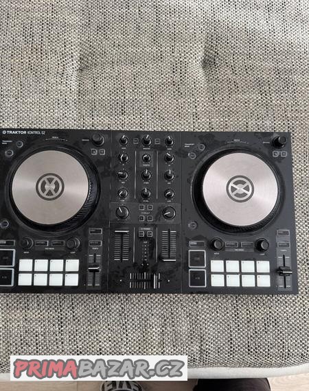 Mixážní pult Traktor Kontrol S2