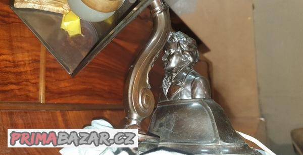 lampa-k-pianu-2-kusy