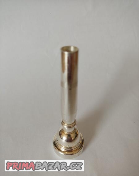 Nátrubek trumpetový Bach 7C