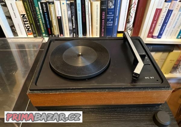 Gramofon Tesla NC07