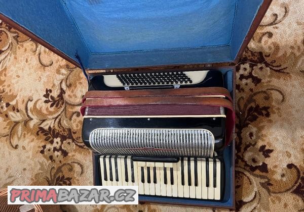 Tahací harmonika Lignatone
