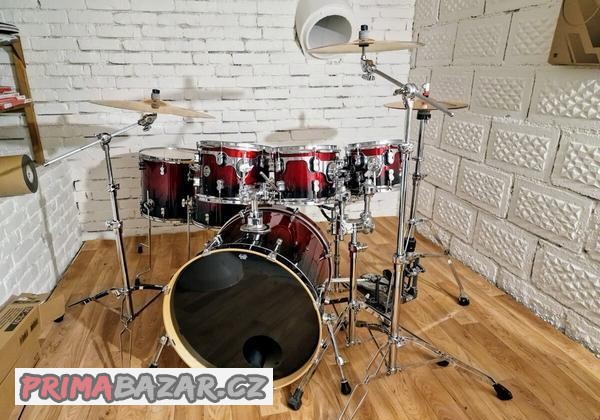 bici-dw-pdp-cm7-red-to-black-s-prislusenstvim