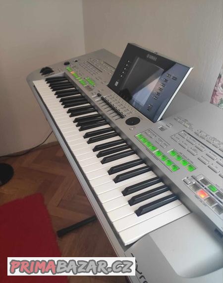 Yamaha Tyros 3