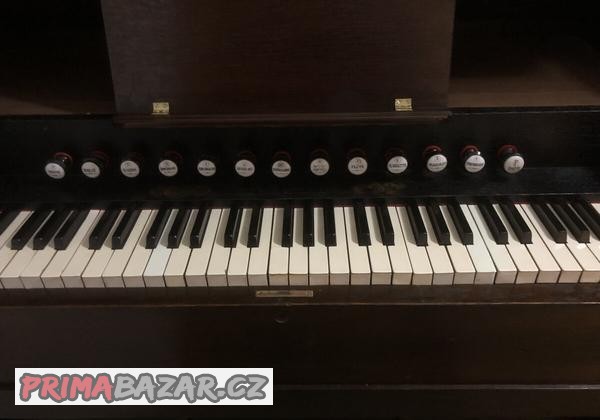 HARMONIUM BORN