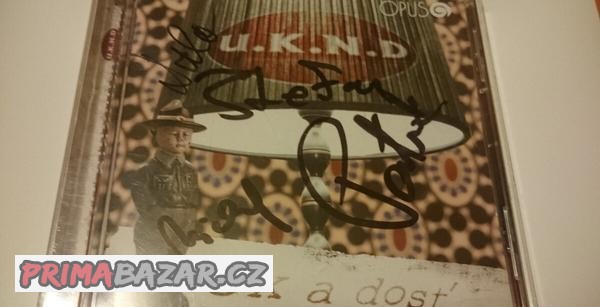 U.K.N.D. originálne cd autentické autogramy členov kapely