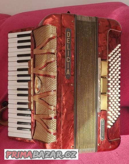 Akordeon harmonika delicia ,melodia 5 lignatone 96 basu
