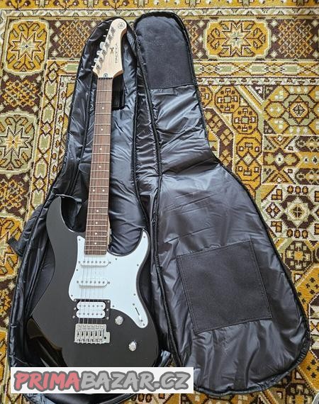 YAMAHA Pacifica 112 V Black