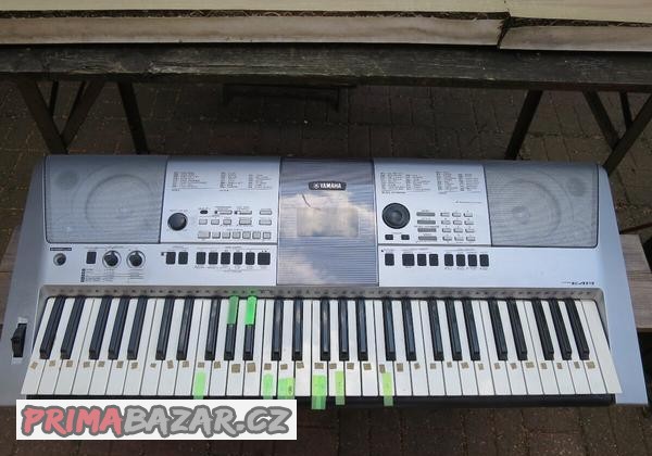 elekronicke-varhany-yamaha