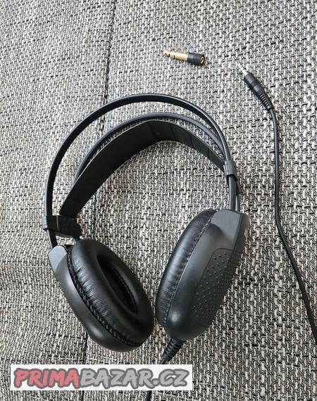SLUCHÁTKA AKG K44 PERCEPTION
