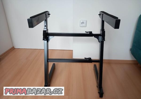 Nepoužívaný Z stojan Hercules KS400B