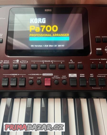 korg-pa700