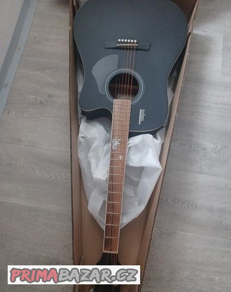 Akustická kytara Rosen