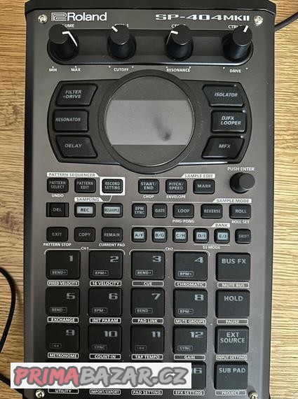 Roland SP 404 MK2