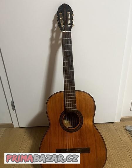 Kytara Schneider z roku 1982