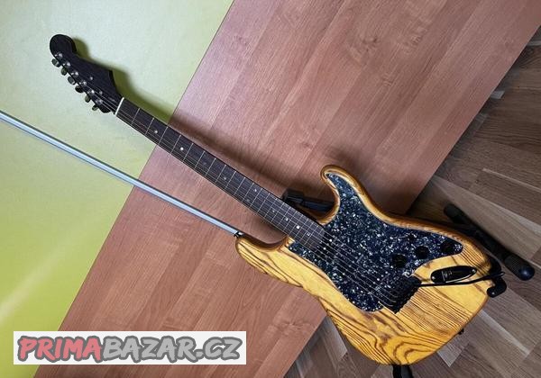 Elektrická kytara Stratocaster Custom