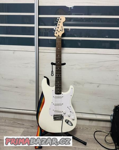 Elektrická kytara FENDER SQUIER Bullet Stratocaster LRL AW
