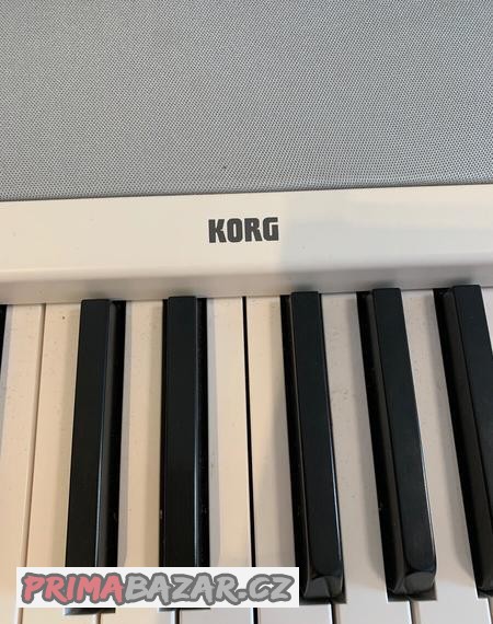 Digitalni klavir Korg