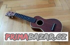 Sopranove ukulele masivni mahagon