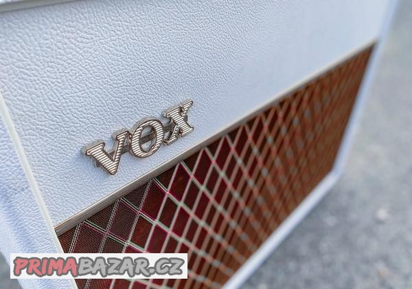 Kytarový box Vox V212C-WB