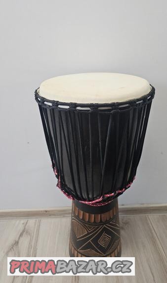 africky-buben-djembe-70-cm-rucne-vyrezavany