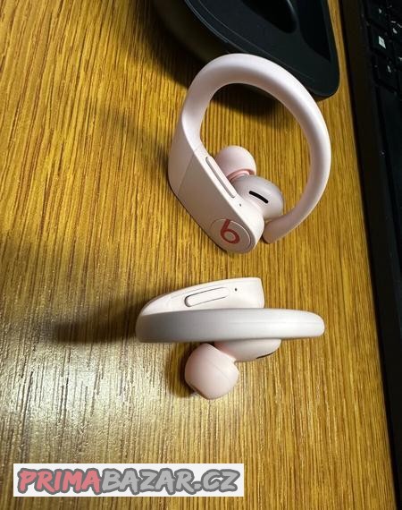 sluchatka-beats-powerbeats-pro