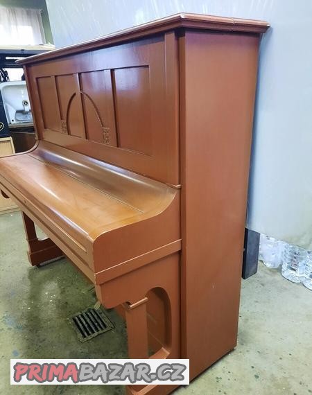 piano J.BONHARD