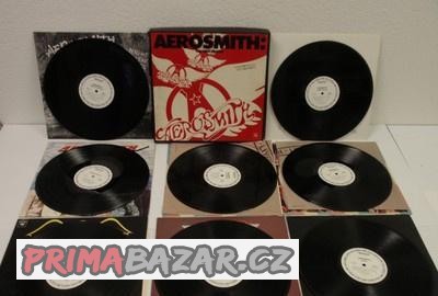 MAM ZAUJEM O KUPU /PRIPADNE/ VYMENU VINYLOV
