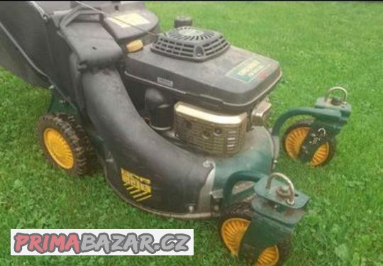 sekacka-yard-man