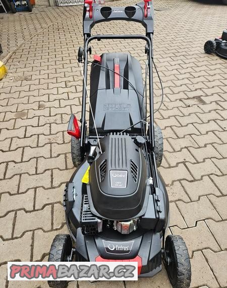 uplne-nove-sekacky-6tis