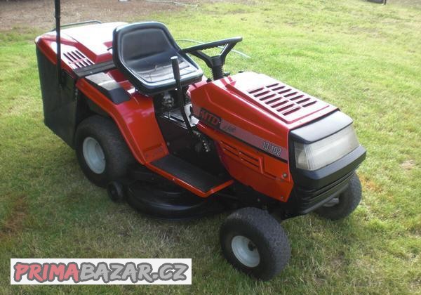 zahradni-traktor-mtd-dily