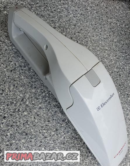 maly-rucni-vysavac-electrolux