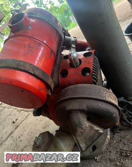 prodam-2-taktni-motor-mf70