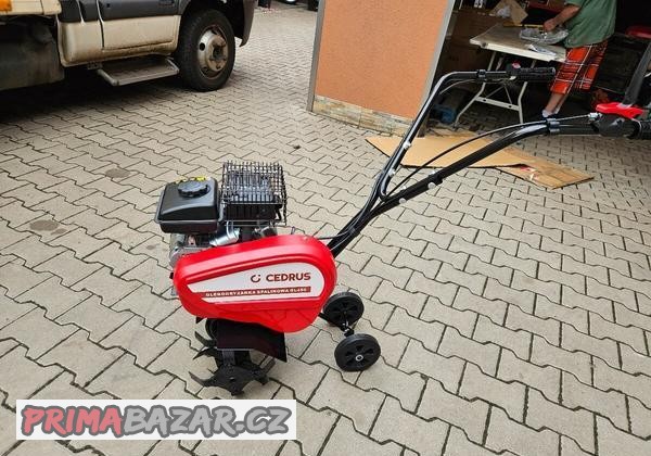 rotovator-cedrus-novy