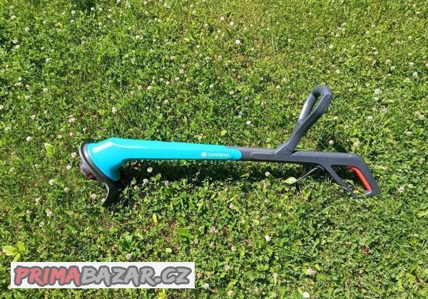 strunova-sekacka-gardena-smallcut-300-vyzinac-krovinorez