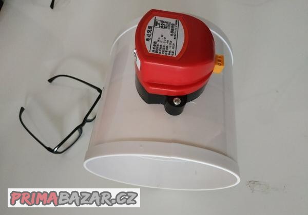 automaticky-otvirac-na-vetrani-o-prumeru-16-cm-na-12v