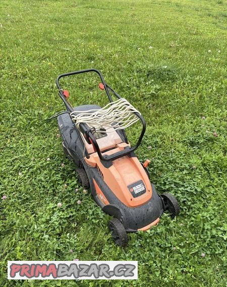 sekacka-elektricka-black-decker-38cm