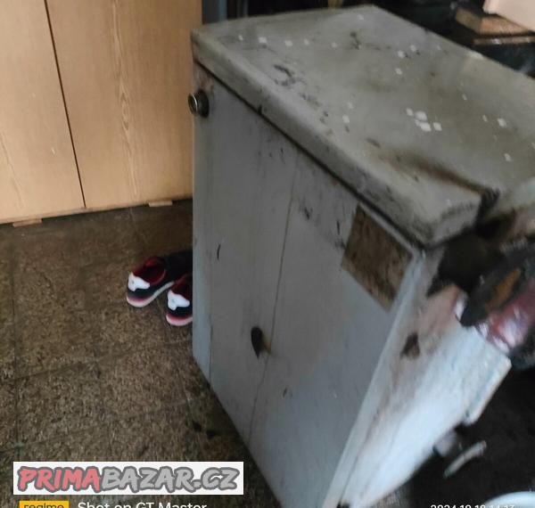 Prodám kotel na tuhá paliva