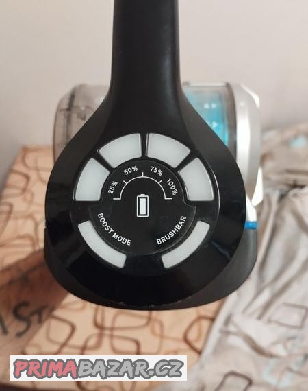 tycovy-vysavac-vax-blade-32v