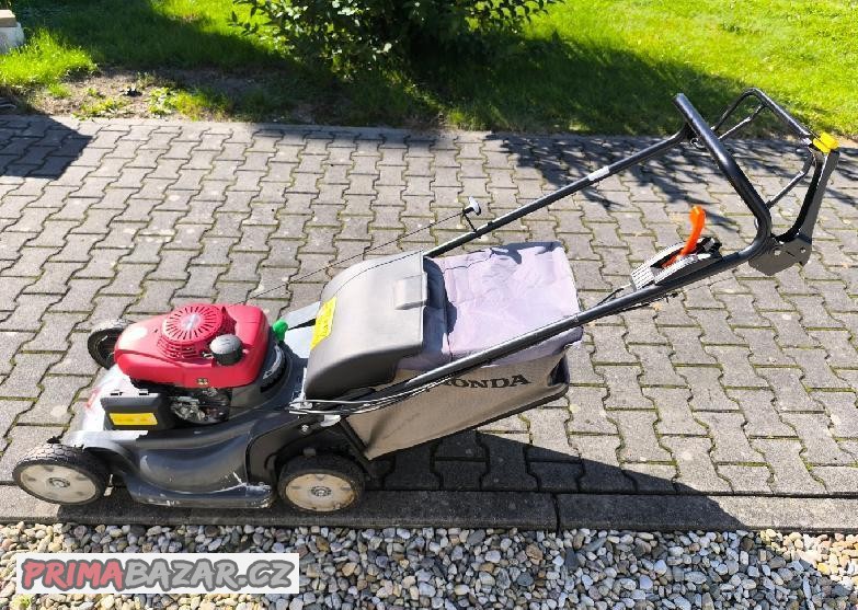 prodam-sekacku-honda-3-5-kw-hrx-573-po-servisu-za-19000-kc