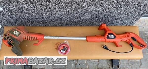 strunova-sekacka-black-decker-teleskopicka