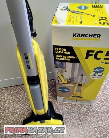 nova-cisticka-na-tvrde-podlahy-fc-5-s-funkci-2v1