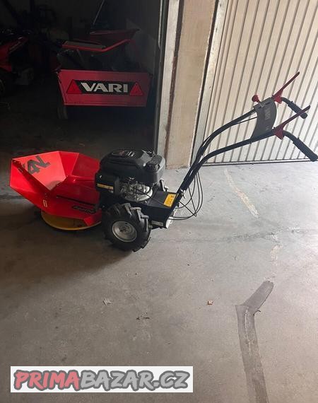 vari-agatha-bubnova-sekacka-honda-motor-gcv-170