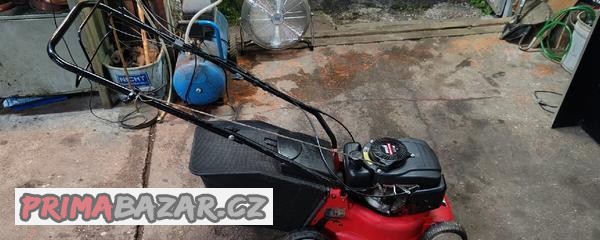 benzinova-sekacka-s-pojezdem-mtd-smart-395