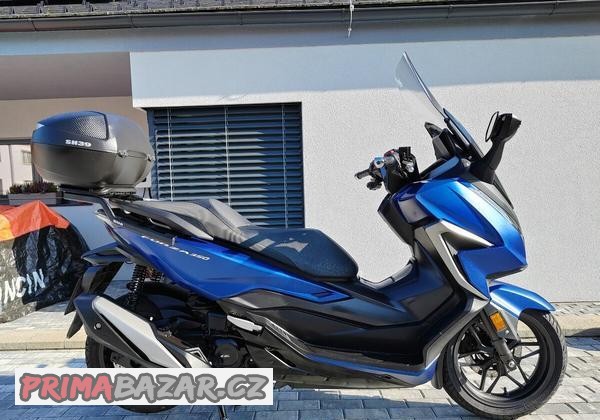 honda-forza-350-koupeno-v-cr-modra