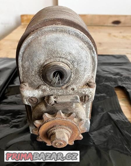 magnetka-na-stare-moto-nebo-stabilni-motor-erfa-ze-i
