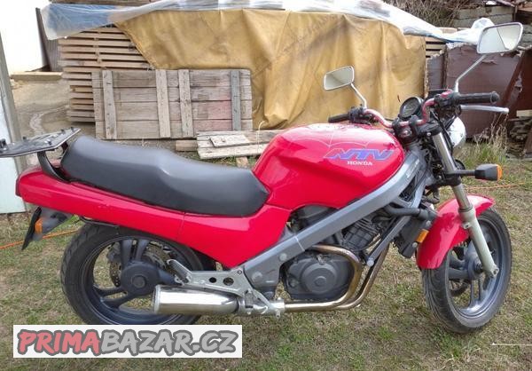 honda-ntv-revere-650-43kw-bez-dokladu