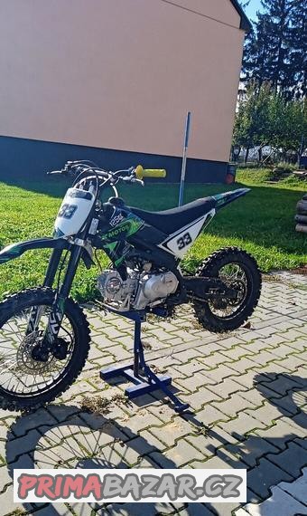 prodam-motorku-pitbike-125