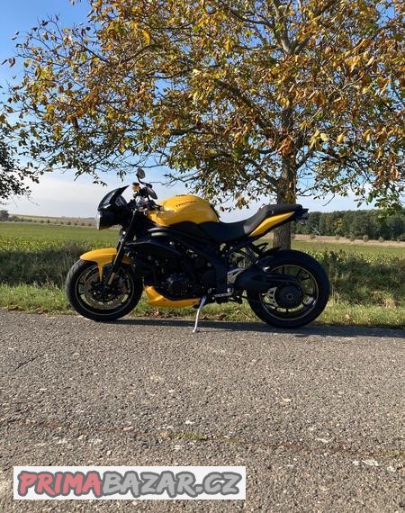 triumph-speed-triple-1050r