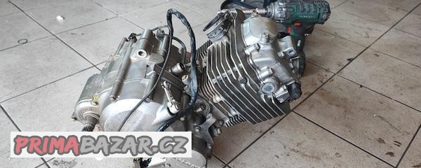 suzuki-dr-350-s-dily-z-celeho-dr